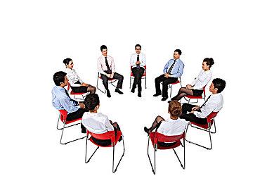 《哥特王朝》开发商针对“关闭传闻”发表官方声明